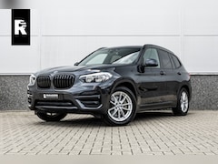 BMW X3 - xDrive30e Stoelverwarming / LED / 18inch / Carplay /