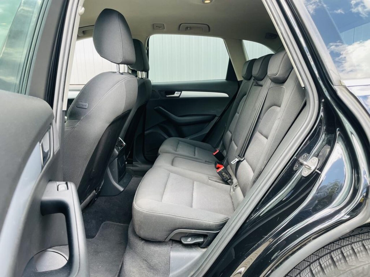 Audi Q5 - 2.0 TFSI quattro Pro Line | CarPlay | Sportstoelen | Trekhaak | Cruise control | Youngtime