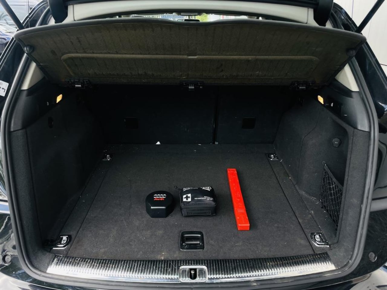 Audi Q5 - 2.0 TFSI quattro Pro Line | CarPlay | Sportstoelen | Trekhaak | Cruise control | Youngtime