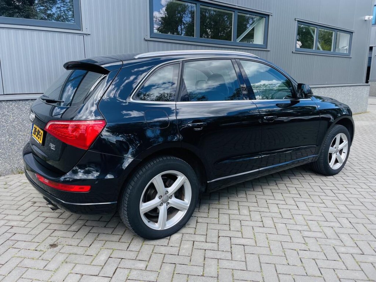 Audi Q5 - 2.0 TFSI quattro Pro Line | CarPlay | Sportstoelen | Trekhaak | Cruise control | Youngtime
