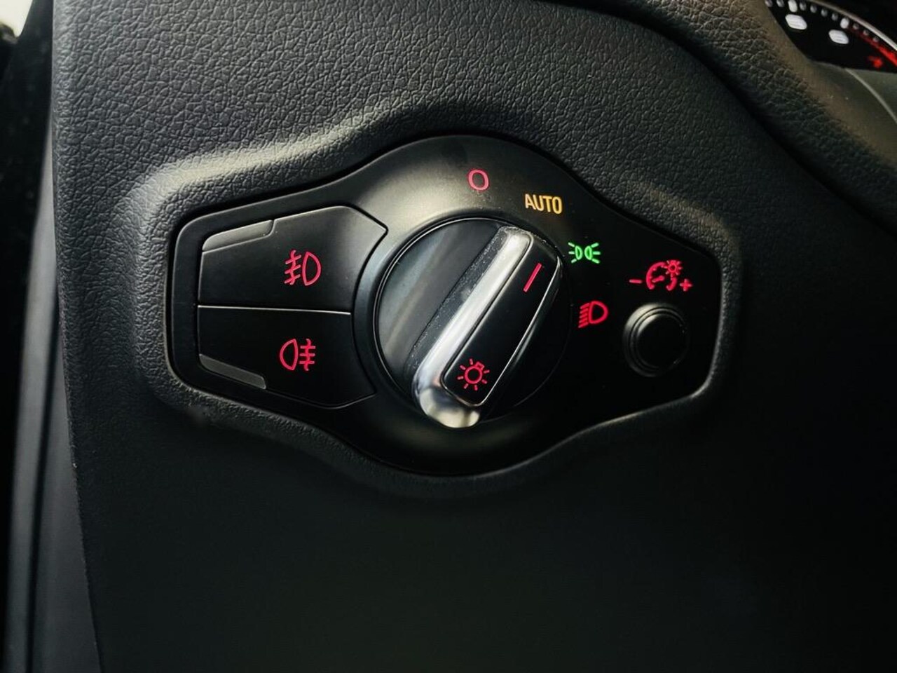 Audi Q5 - 2.0 TFSI quattro Pro Line | CarPlay | Sportstoelen | Trekhaak | Cruise control | Youngtime
