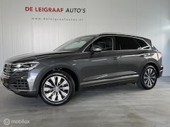 Volkswagen Touareg - 3.0 TDi 286pk Aut8 grijs kenteken [vol optie's]