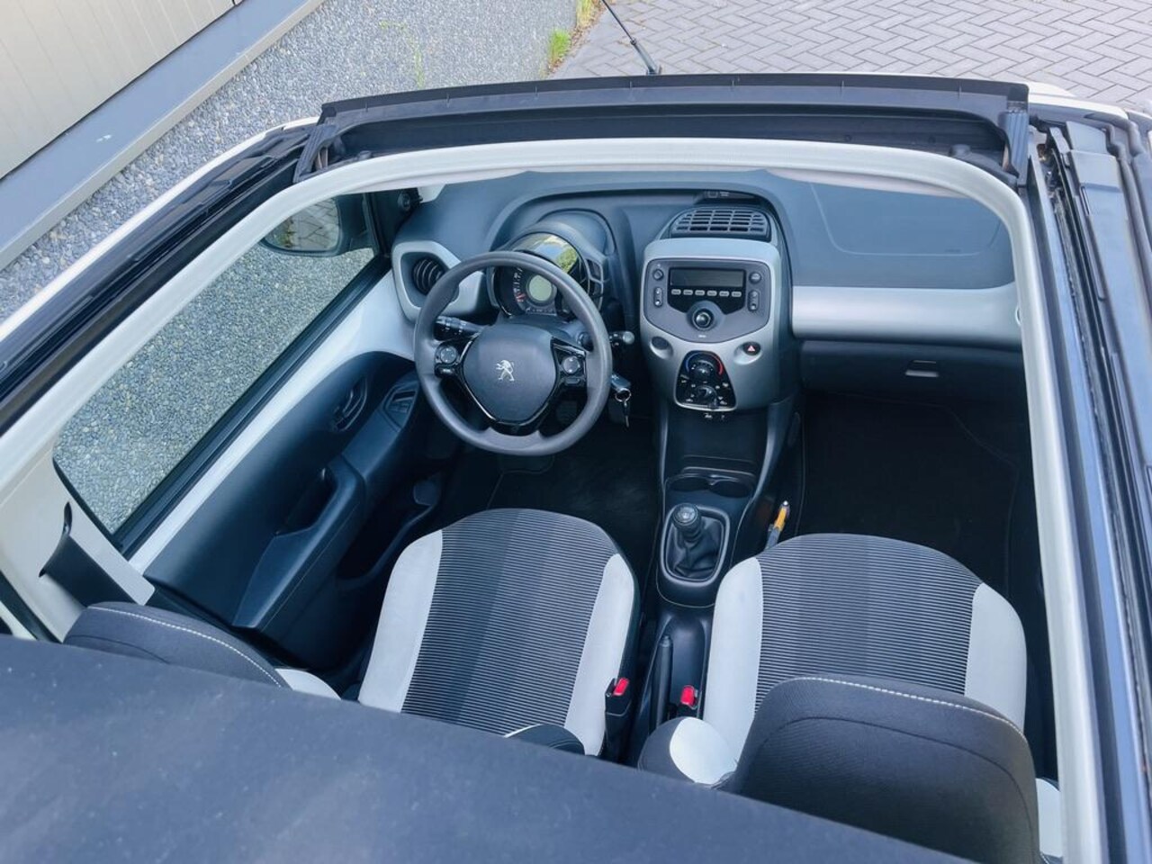 Peugeot 108 - 1.0 e-VTi Active TOP! | Cabrio/Vouwdak | Airco | Bluetooth | Goed Onderhouden