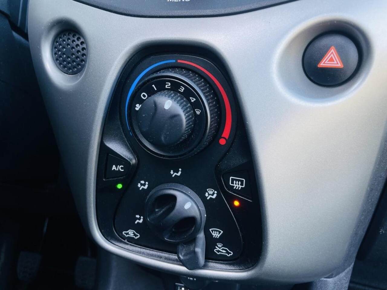 Peugeot 108 - 1.0 e-VTi Active TOP! | Cabrio/Vouwdak | Airco | Bluetooth | Goed Onderhouden