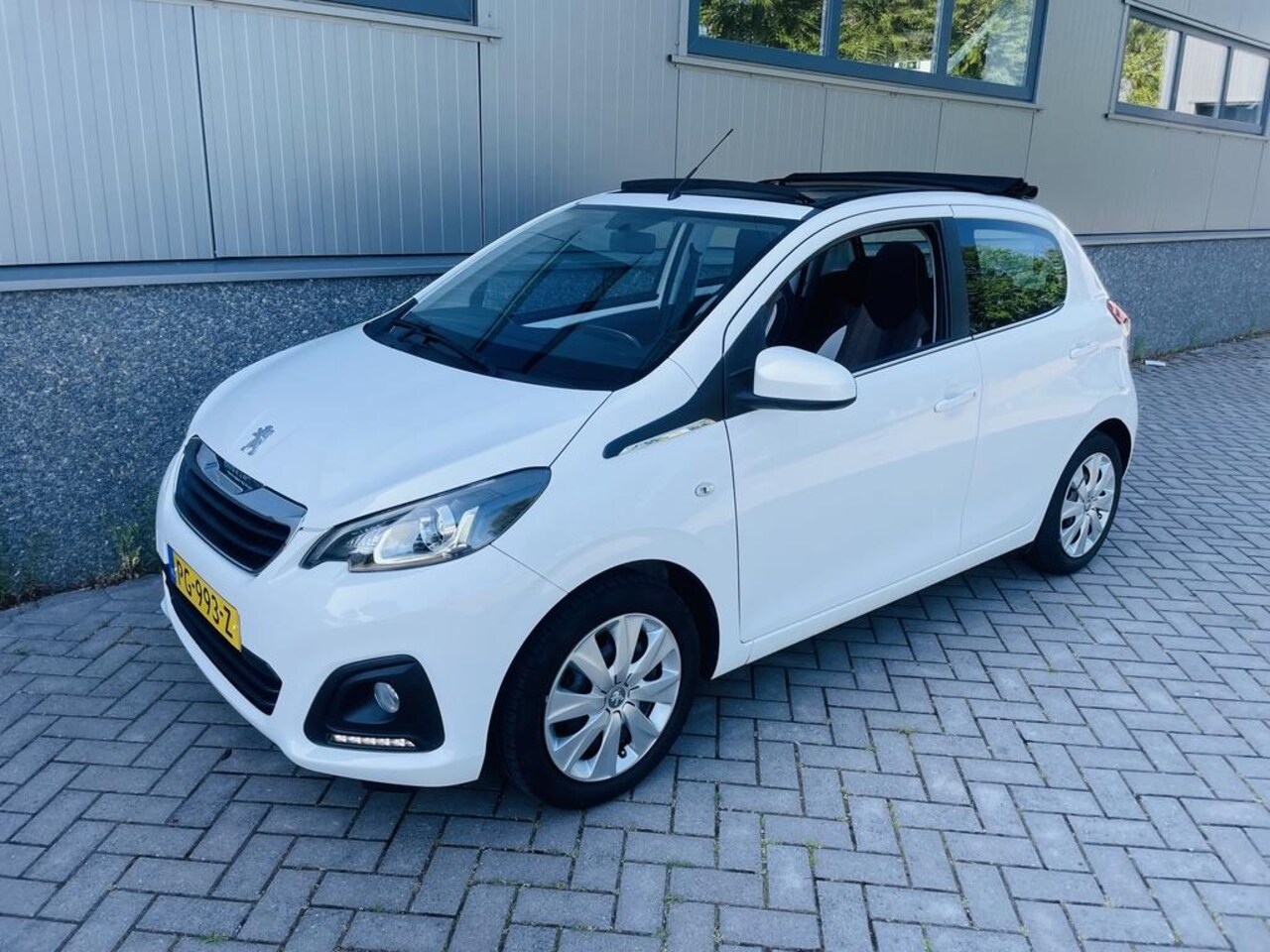 Peugeot 108 - 1.0 e-VTi Active TOP! | Cabrio/Vouwdak | Airco | Bluetooth | Goed Onderhouden