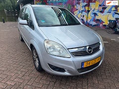 Opel Zafira - 1.8 Business koude airco 7 personen uitvoering elektrische ramen stereo rijd heerlijk fijn