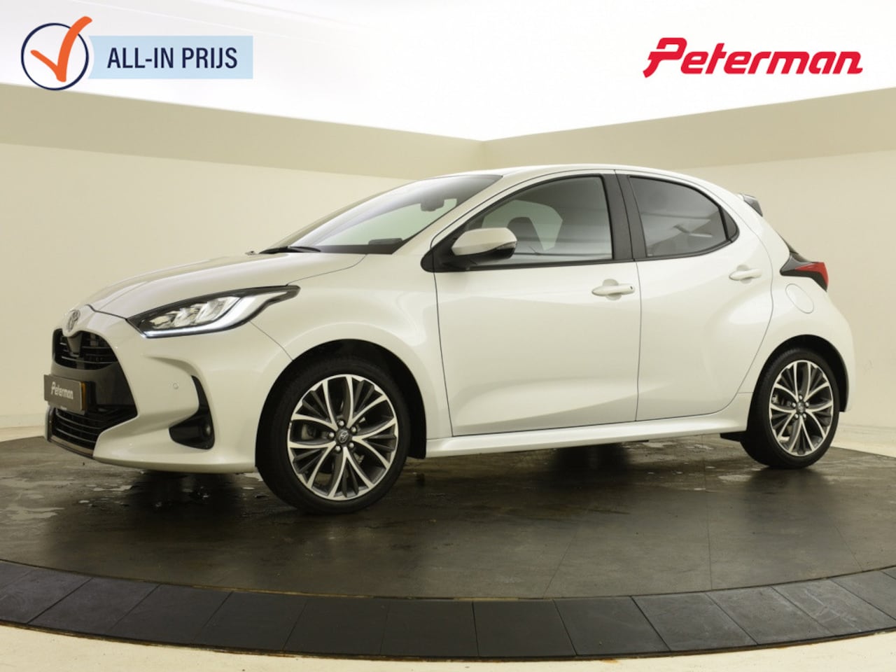 Toyota Yaris - 1.5 Hybrid 130 Executive | JBL | PDC V+A | Head Up - AutoWereld.nl