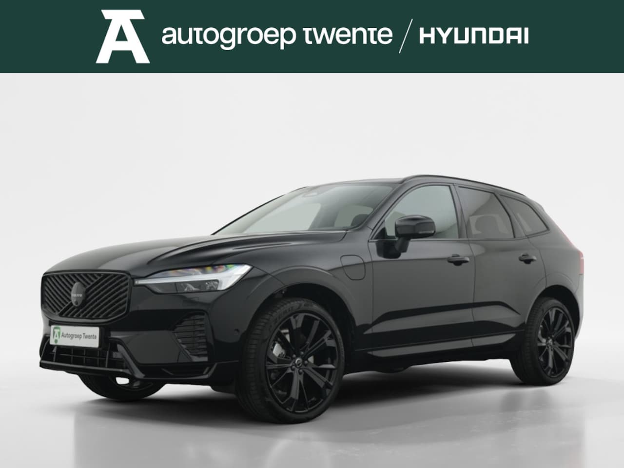 Volvo XC60 - T6 Plus Black Edition FACELIFT 350PK | Navi | Leder | Elek. stoelen | 360 camera - AutoWereld.nl