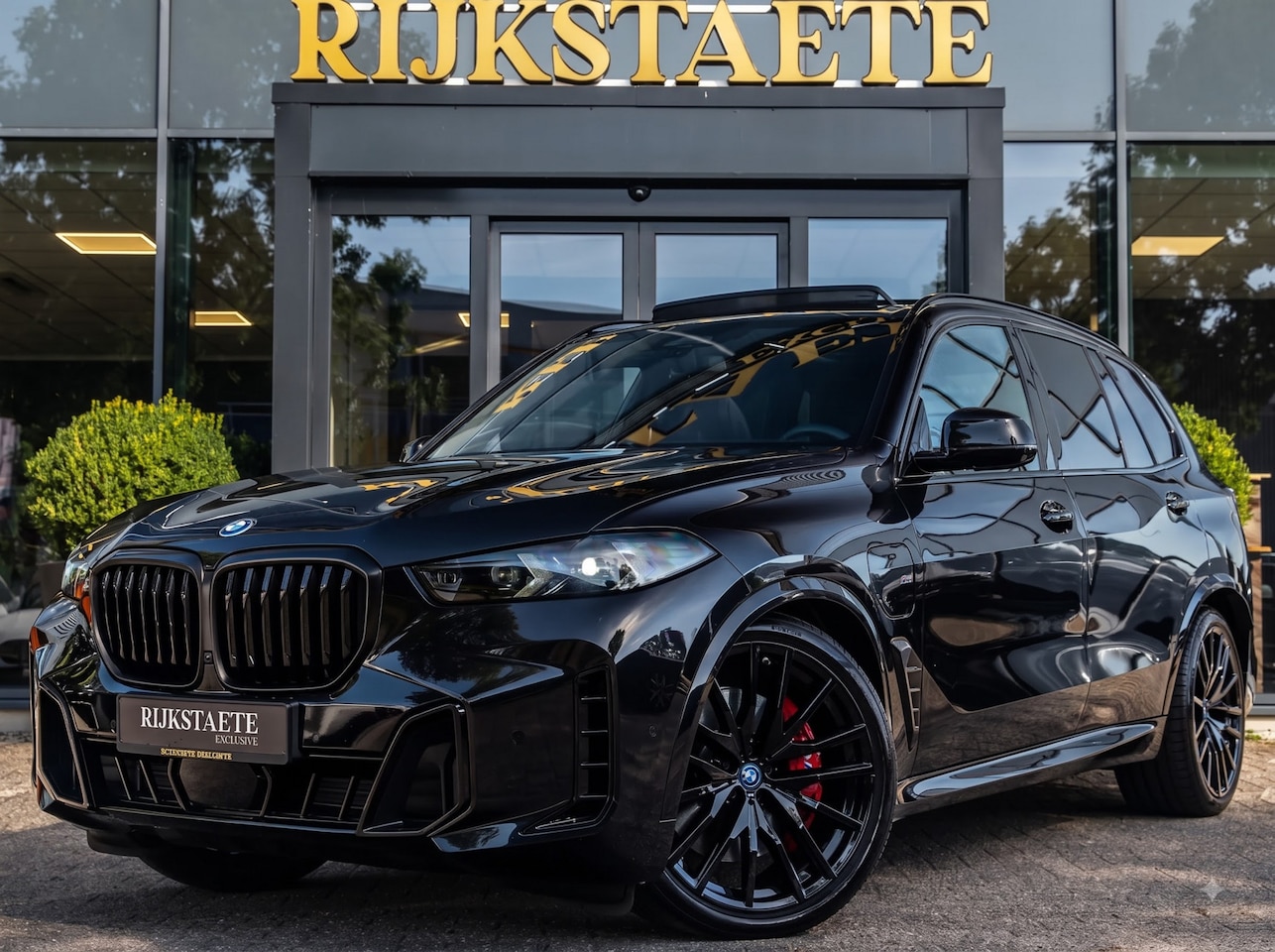 BMW X5 - xDrive50e M-Sport PRO|PANO|H&K|LUCHTV|360°|HU|22'|IAS - AutoWereld.nl