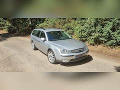 Ford Mondeo Wagon - 1.8-16V Champion