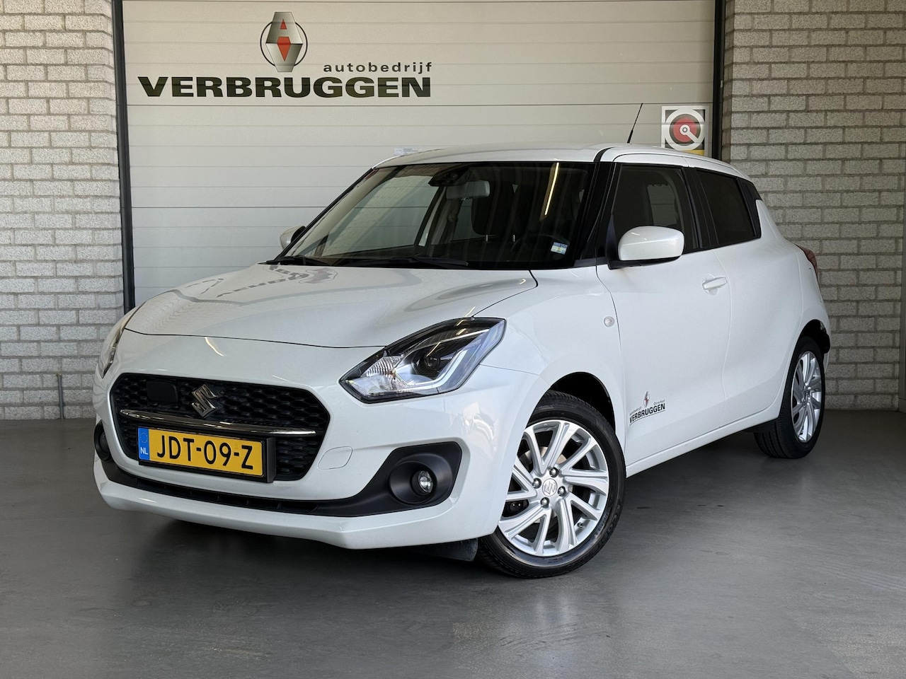 Suzuki Swift - 1.2 Select Smart Hybrid | LMV | Camera | Adap.Cruise | Carplay | All-in rijklaarprijs - AutoWereld.nl