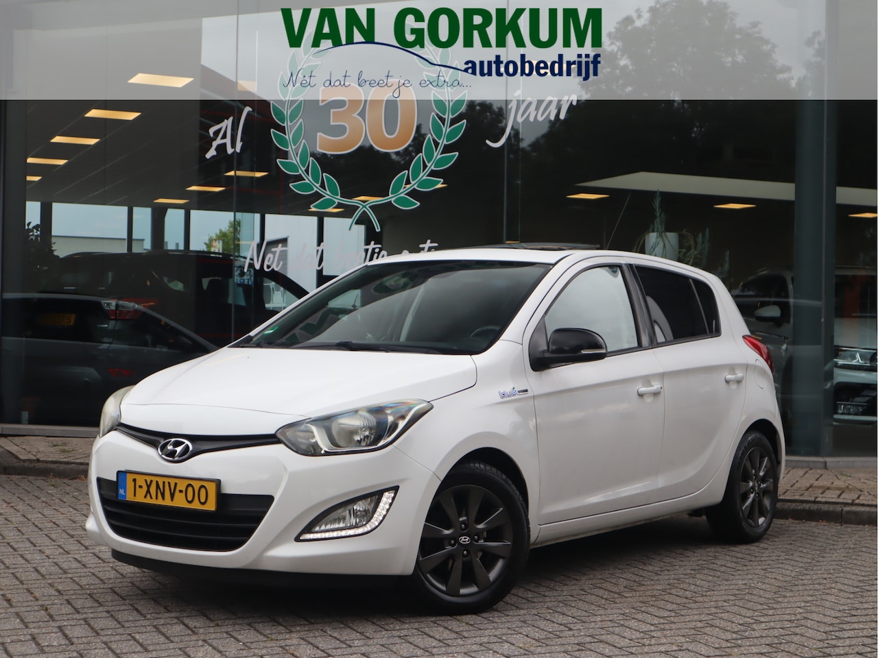 Hyundai i20 - 1.2i Go! Plus Airco / Elekramen / Schuif/kanteldak / Stuurbekr /  Inruilkoopje - AutoWereld.nl