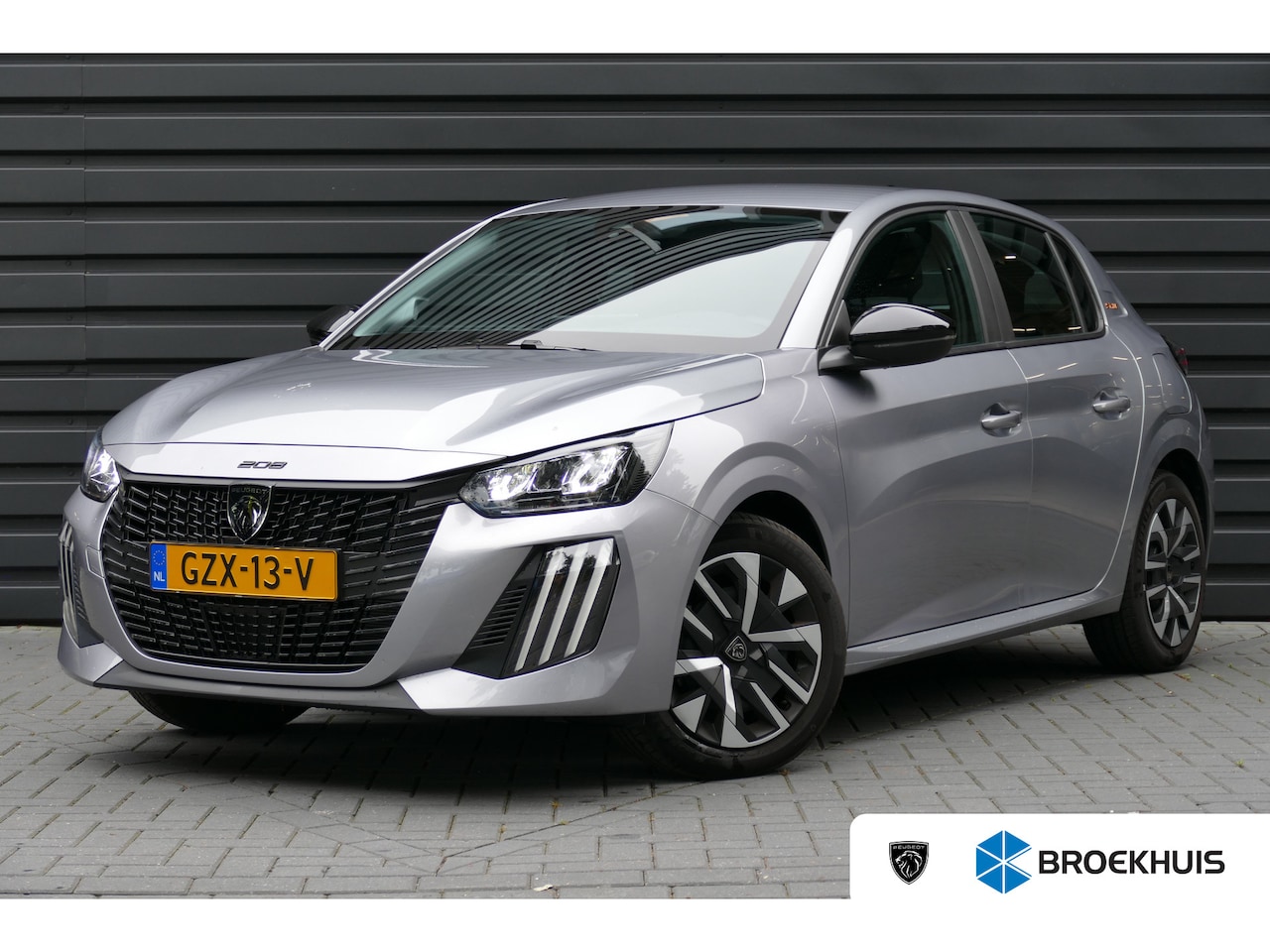Peugeot 208 - 1.2 PURETECH 75PK STYLE / NAVI / AIRCO / LED / PDC / BLUETOOTH / CRUISECONTROL / 1E EIGENA - AutoWereld.nl