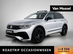 Volkswagen Tiguan - 1.4 TSI eHybrid R-Line Business+ | PANO-SCHUIFDAK | STOEL-STUURWIELVERWARMING | NAVIGATIE