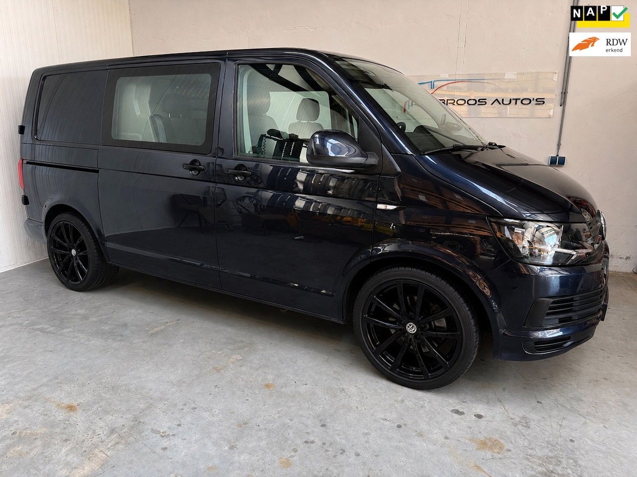 Volkswagen Transporter - 2.0 TDI L1H1 Trendline Dub Cabine - AutoWereld.nl