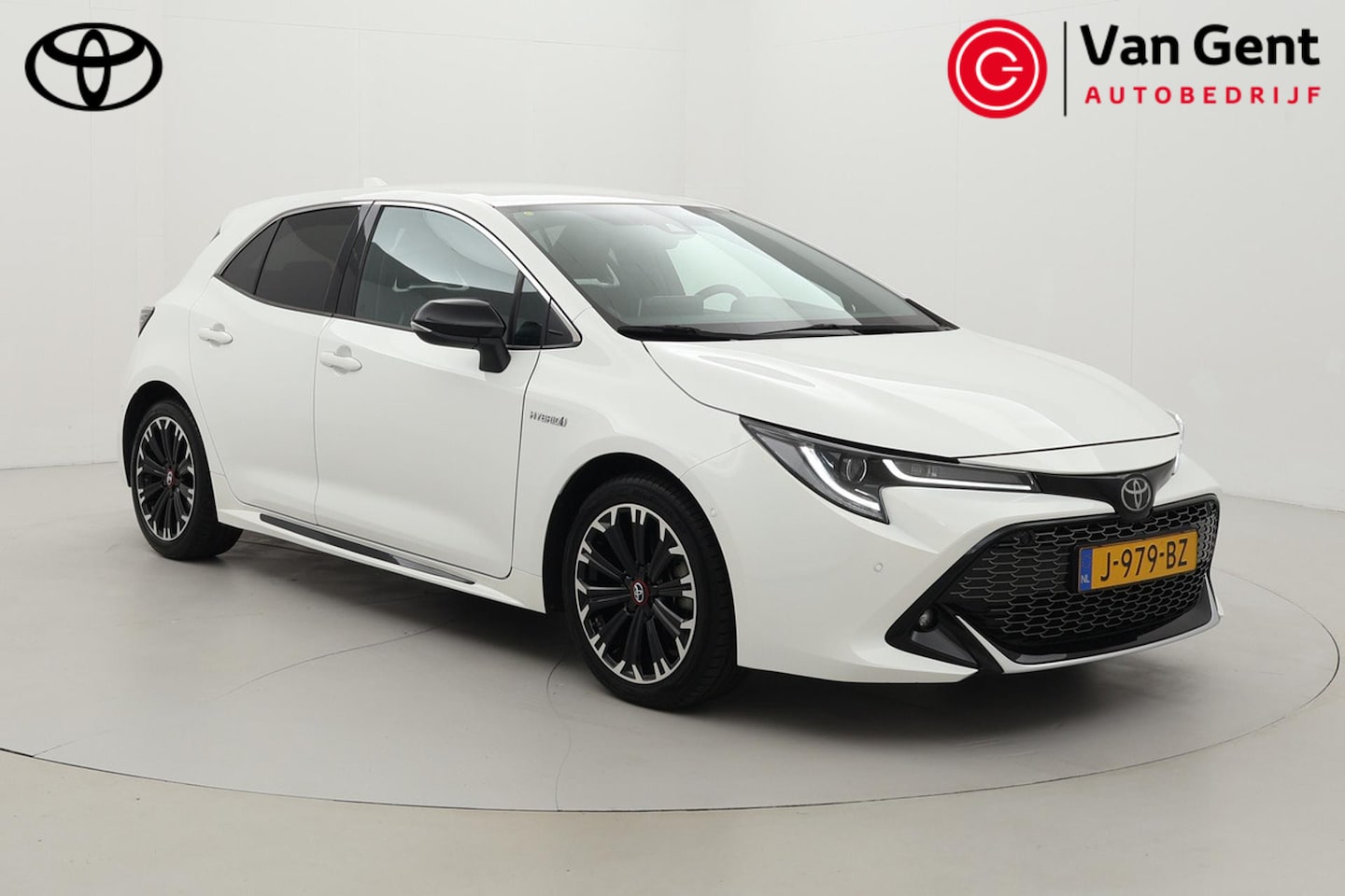 Toyota Corolla - 2.0 Hybrid GR Sport | Navigatie | Apple Carplay / Android Auto | Stoelverwarming | Full LE - AutoWereld.nl