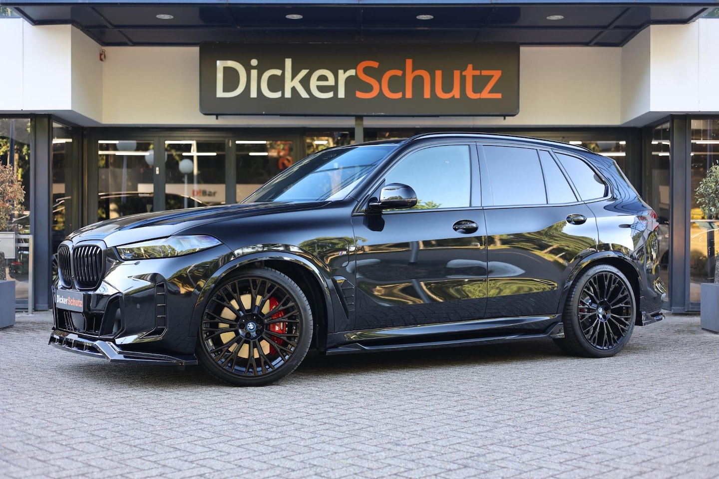 BMW X5 - xDrive50e M Sport Pro Bodykit | Vierwielb. | Pano | M Stoelen | Ventilatie | Trekhaak - AutoWereld.nl