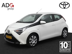 Toyota Aygo - 1.0 VVT-i x-play | Groot scherm multimedia | Airco | Parkeercamera |