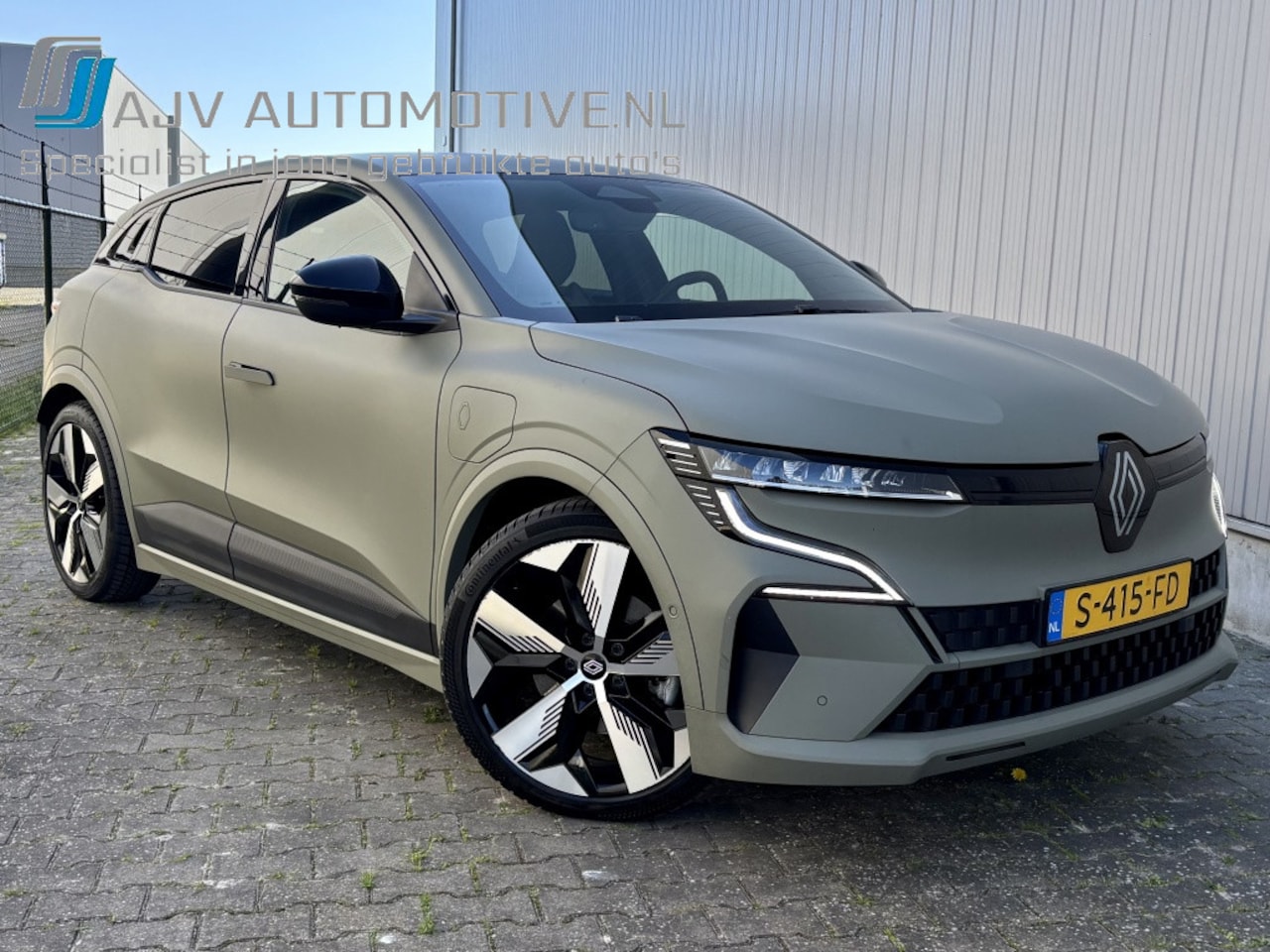 Renault Mégane E-Tech - 60kWh OPTIMUM CHARGE TECHNO WARMTEPOMP SOH94% - AutoWereld.nl