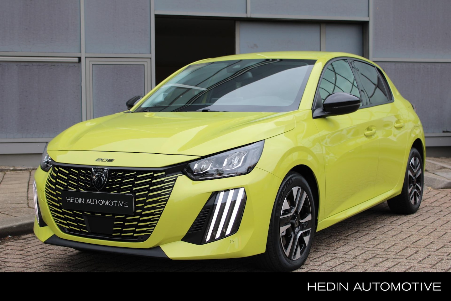 Peugeot 208 - 1.2 Hybrid 110PK Allure Automaat | Navigatie via App | Climate Control | Cruise control | - AutoWereld.nl