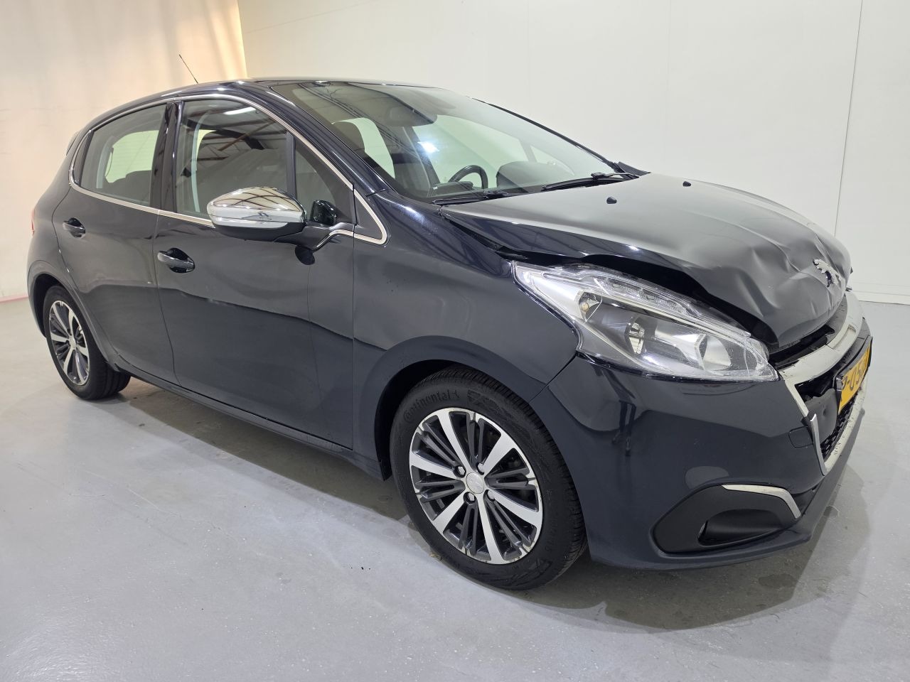 Peugeot 208 - 1.2 PureTech Allure 5Drs 81Kw Bjr.2019 - AutoWereld.nl