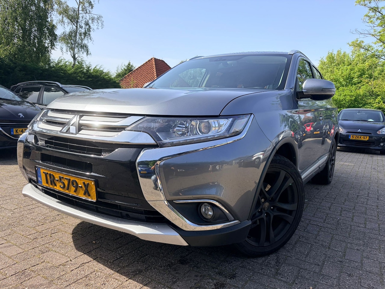 Mitsubishi Outlander - 2.0 Business Edition*Automaat*Trekhaak*Cruise*Climat-Airco*NEW-APK - AutoWereld.nl