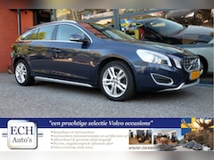 Volvo V60 - T3 150 pk Summum, Leer, Navi, PDC
