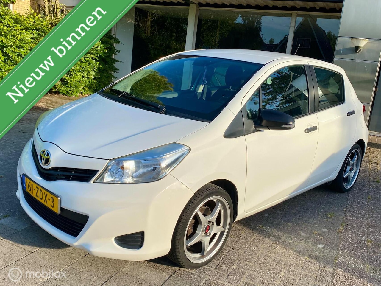 Toyota Yaris - 1.0 VVT-i Comfort 1.0 VVT-i Comfort - AutoWereld.nl