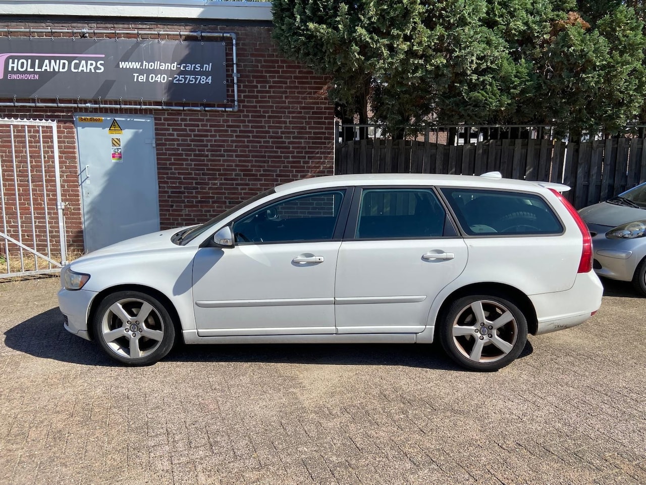 Volvo V50 - 1.6 D2 S/S Sport - Airco ecc - Cruise control - Bluetooth/handsfree - 17 inch l.m velgen - - AutoWereld.nl