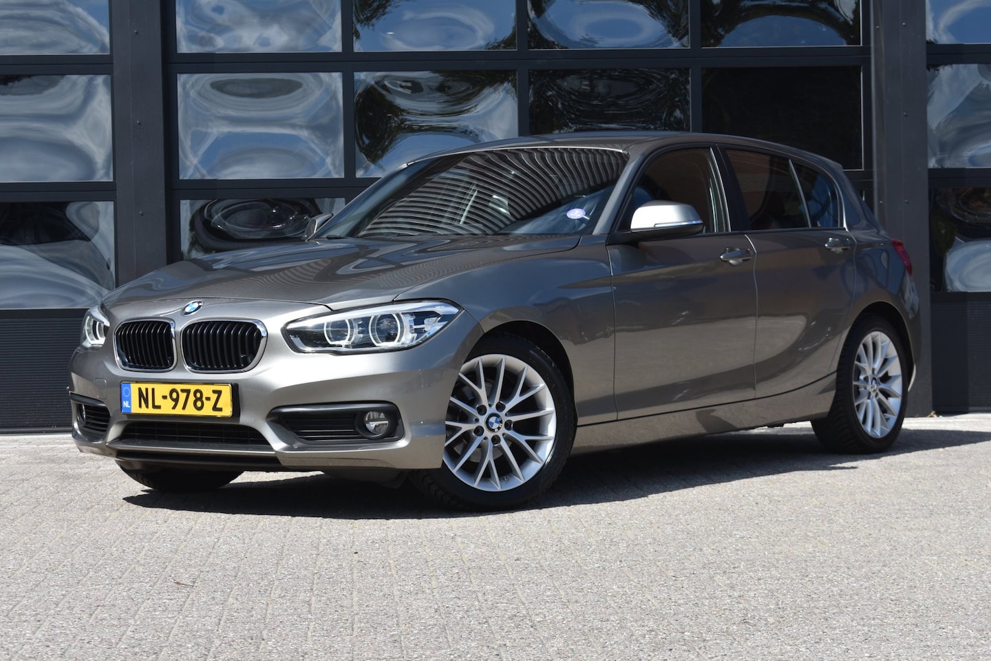 BMW 1-serie - 118i Centennial Executive LED Clima Navi Cruise Inruil mogelijk - AutoWereld.nl