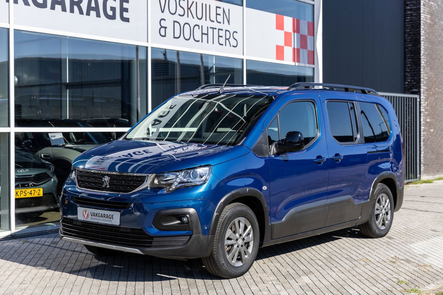 Peugeot e-Rifter Long - EV Long Allure 7p. 50 kWh L2 - AutoWereld.nl