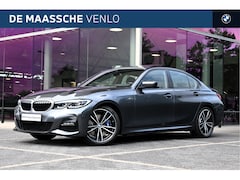 BMW 3-serie - 318i High Executive M Sport Automaat / Schuif-kanteldak / Sportstoelen / Achteruitrijcamer