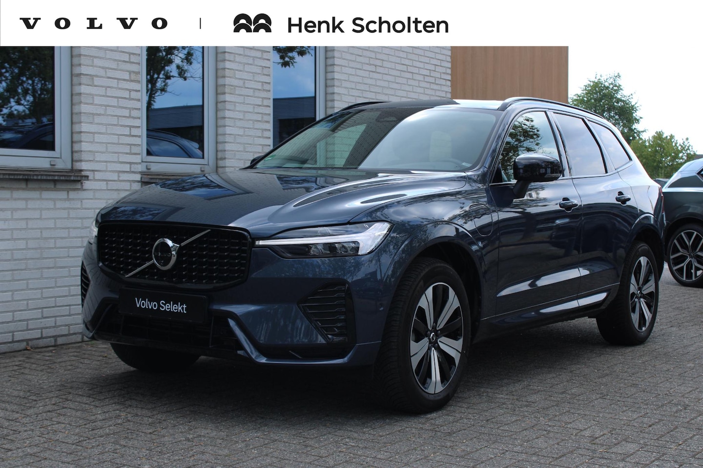 Volvo XC60 - 2.0 T6 Plug-in hybrid AWD Plus Black Edition 2.0 T6 Plug-in hybrid AWD Plus Black Edition - AutoWereld.nl