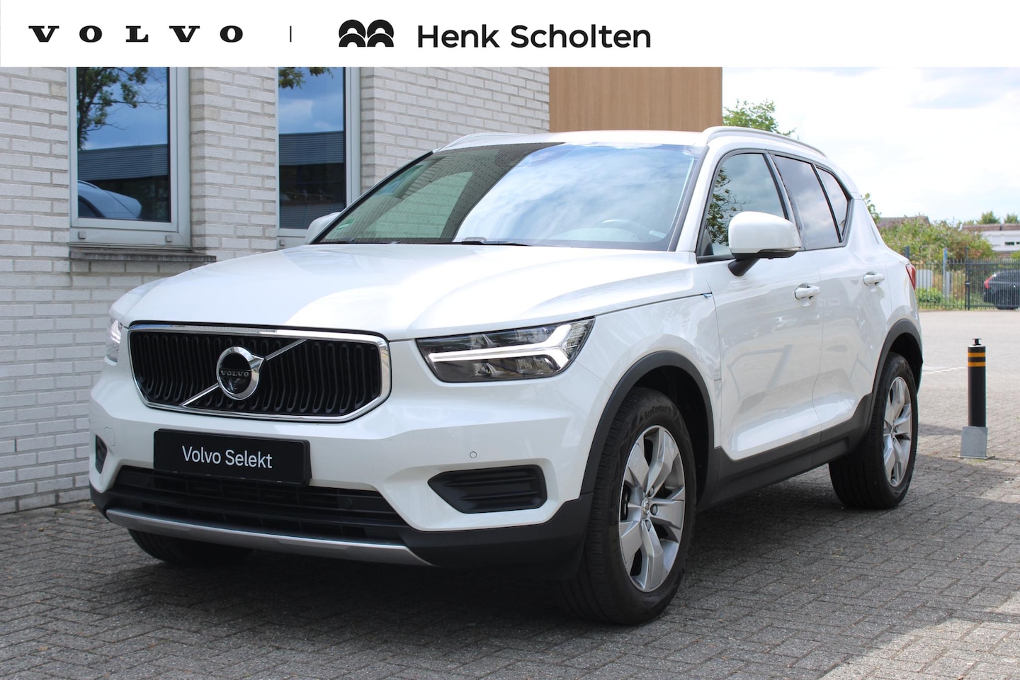 Volvo XC40 - T2 Momentum Business | Apple carplay/ Android auto | Autonomous emergency braking | Adapti - AutoWereld.nl