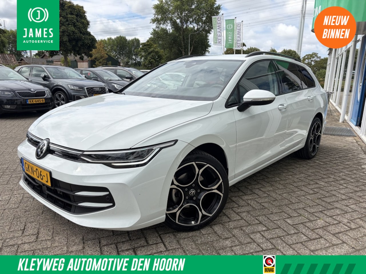 Volkswagen Golf Variant - 1.5 eTSI Life Bns, MY25 Cmft stoelen, caplay, digital dash - AutoWereld.nl