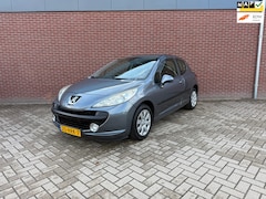 Peugeot 207 - 1.4 VTi Look / Nap / Airco / Cruise / Leuke auto