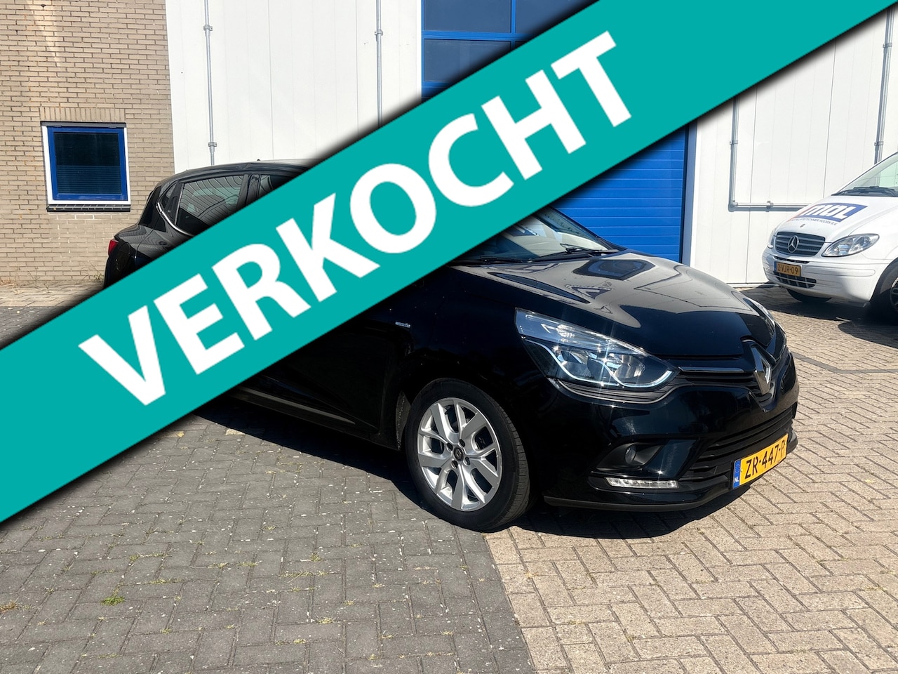 Renault Clio - 0.9 TCe Limited/Naci/Led/Apk/NL - AutoWereld.nl