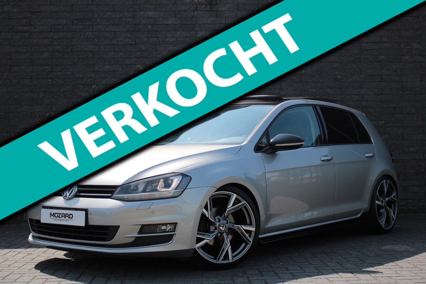 Volkswagen Golf - 1.4 TSI Highline GTI LOOK/PANO/CRUISE... - AutoWereld.nl