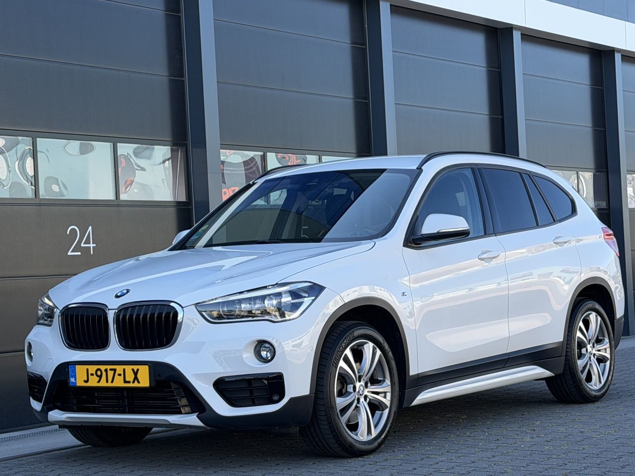 BMW X1 - XDRIVE 25D 2.0 Head-Up Leer Clima - AutoWereld.nl