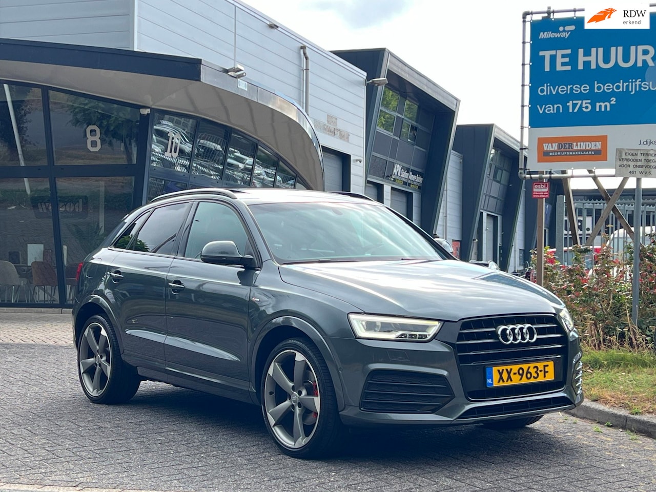 Audi Q3 - 1.4 TFSI 3X S-Line S-Tronic PANO BOM VOLL!!!! - AutoWereld.nl