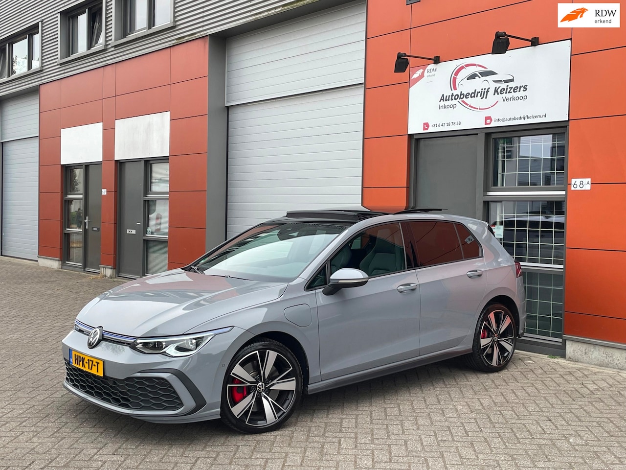 Volkswagen Golf - 1.4 eHybrid GTE|PANO|KEYLES|CAMERA|SFEER|CARPLAY - AutoWereld.nl