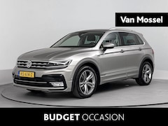 Volkswagen Tiguan - 1.4 TSI Highline R-line | 1e Eigenaar | Origineel Nederlands | Stoelverwarming | Adaptive