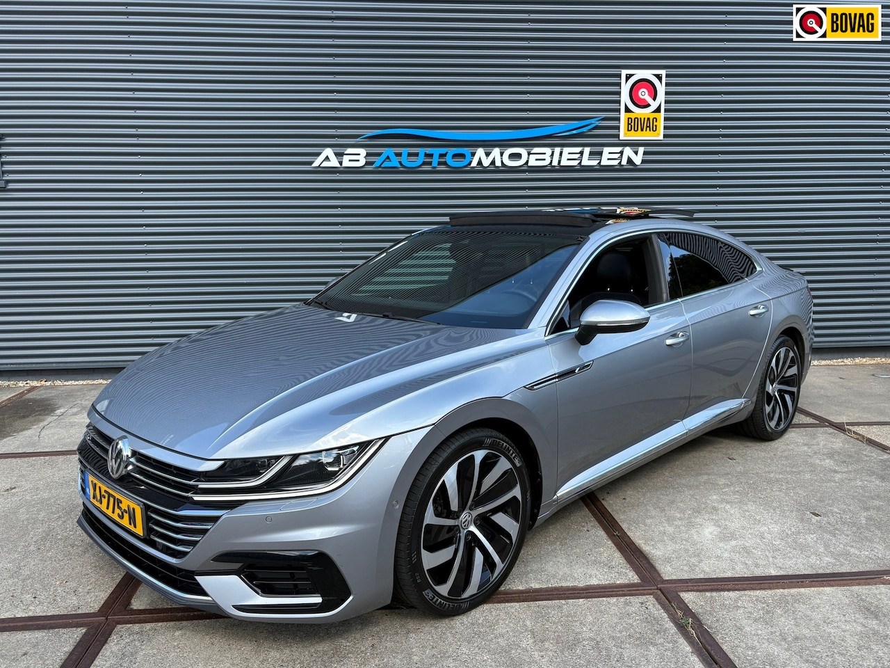 Volkswagen Arteon - 2.0 TDI R-LINE CAMERA/ PANORAMA/ PARK ASSIST - AutoWereld.nl