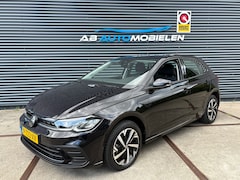 Volkswagen Polo - 1.0 TSI Life Business DIGITAL DASH/ CARPLAY /PDC
