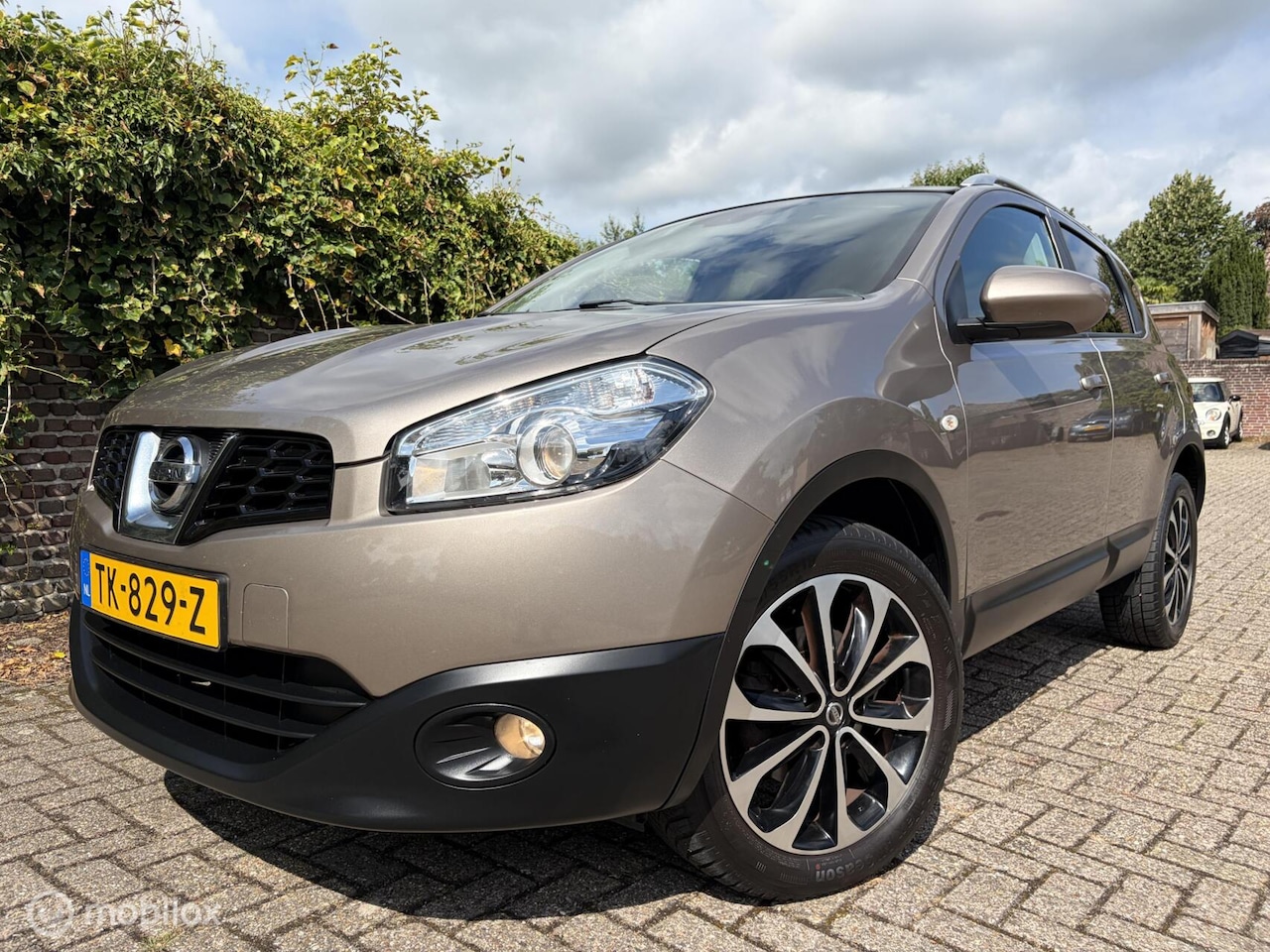 Nissan Qashqai - 1.6 Connect Edition Panoramadak / Climate - AutoWereld.nl