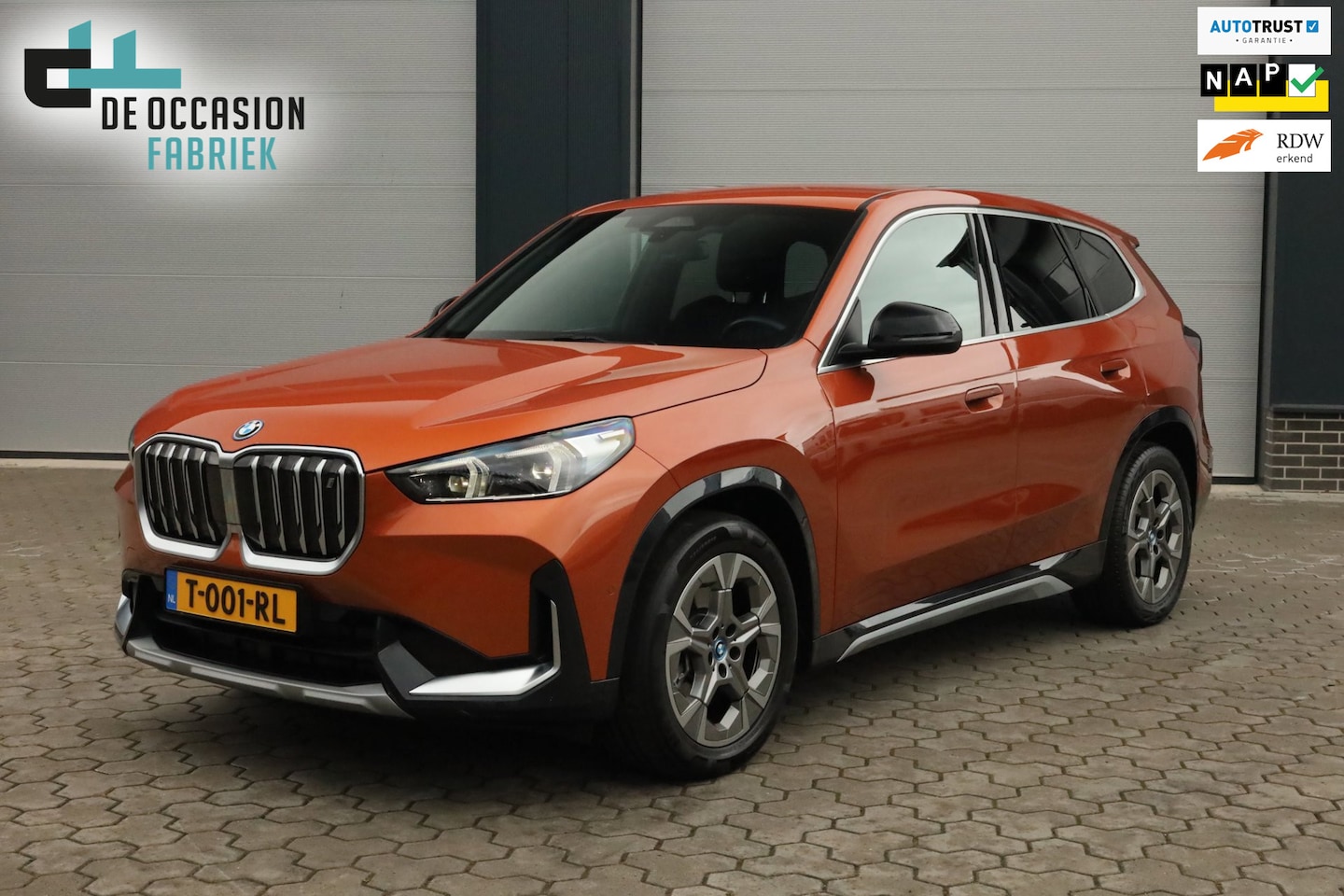 BMW iX1 - XDrive30 Launch Edition 67 kWh Keyless Driving Assistant+ Harman Kardon 100% SoH - AutoWereld.nl