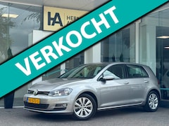 Volkswagen Golf - 1.0 TSI Business|CarPlay|Cam|Distr.VV|NAP|