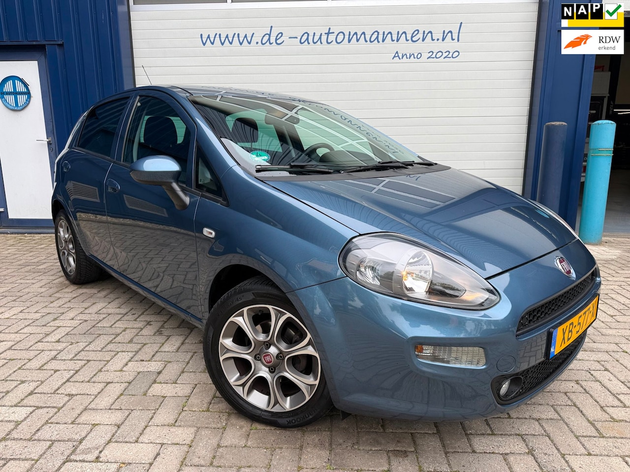 Fiat Punto Evo - TwinAir 100pk Sempre 5-drs / ECC / CRUISE / BT+USB / TREKHAAK - AutoWereld.nl
