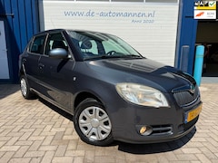 Skoda Fabia - 1.4-16V Ambiente 5-drs / AIRCO / CRUISE / PDC / 1e EIGENAAR / APK 08-27