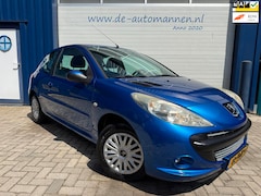 Peugeot 206 - 1.4 XS 3-deurs / AIRCO / CRUISE / TREKHAAK / NWE APK VOOR AFL